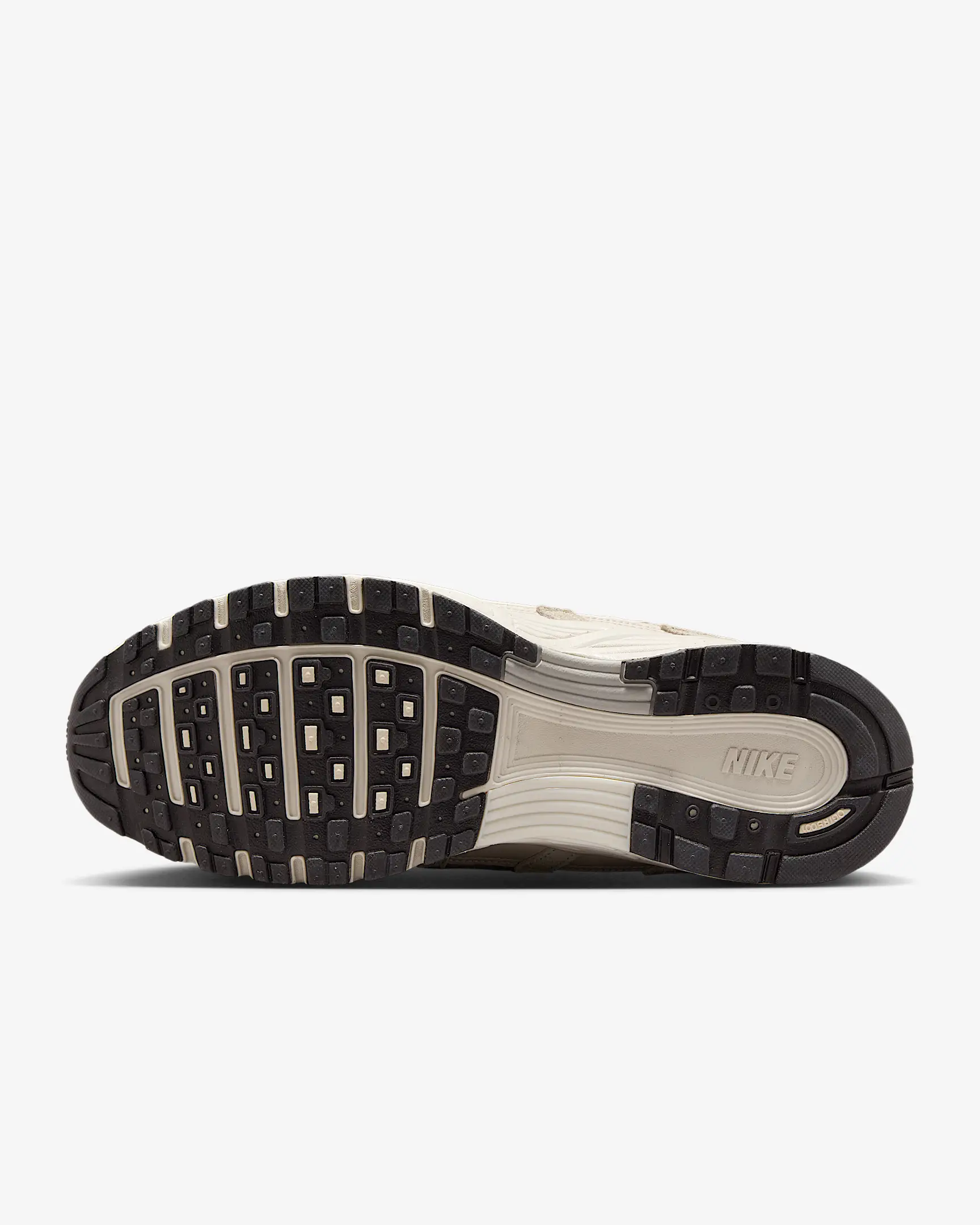 M NIKE P-6000