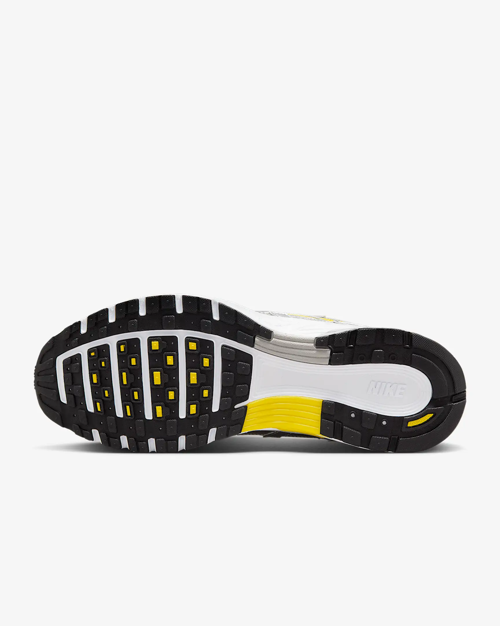 M NIKE P-6000