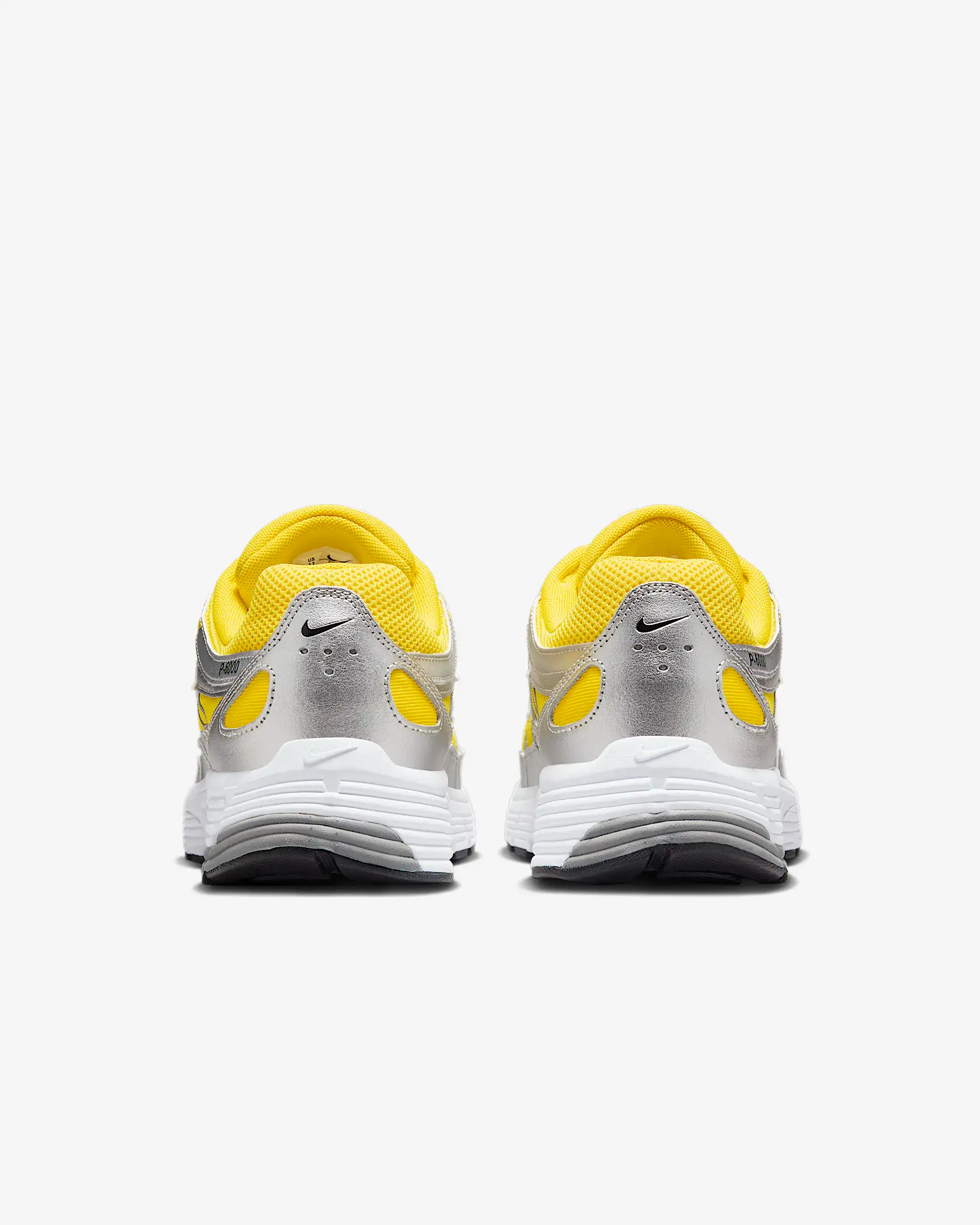 M NIKE P-6000